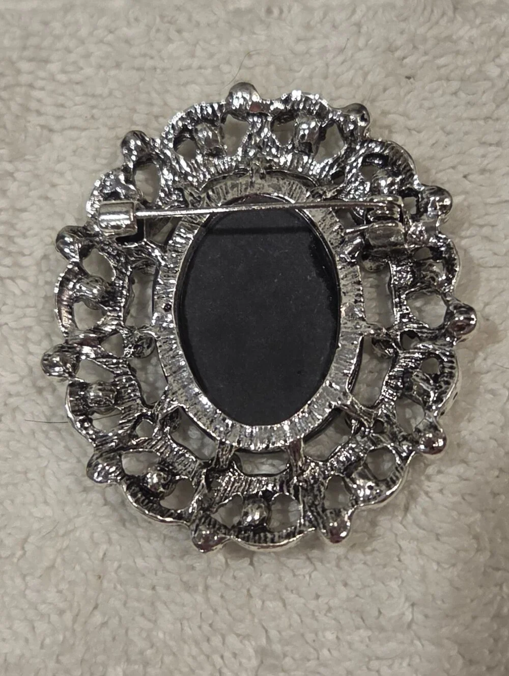 CAMEO BROOCH